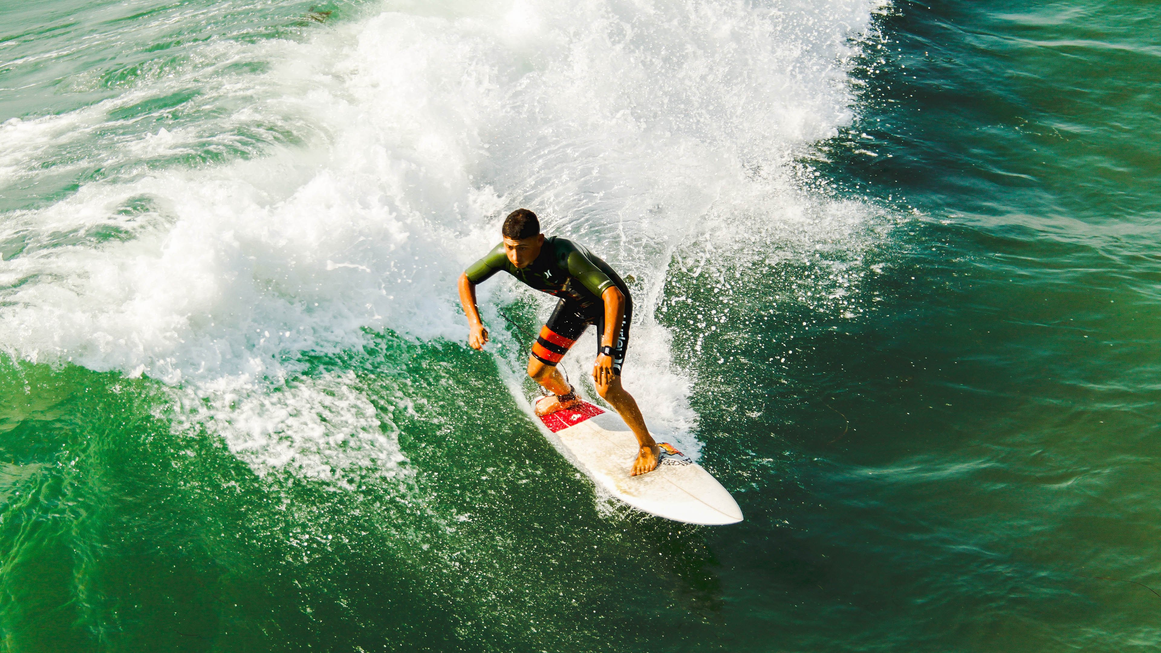 国际体操公开赛中国选手多次夺冠，实力强劲，体操国际比赛
